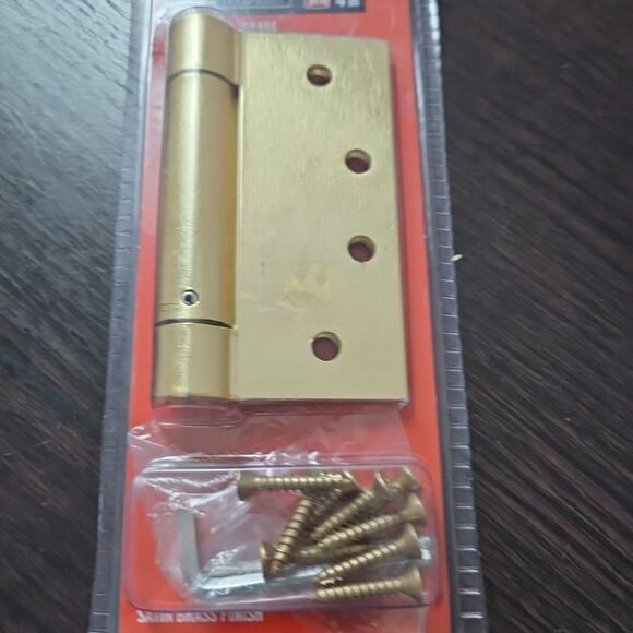 Everbilt 290807 4" Satin Brass Adjustable Spring Door Hinge Commercial Grade - Picture 2 of 3